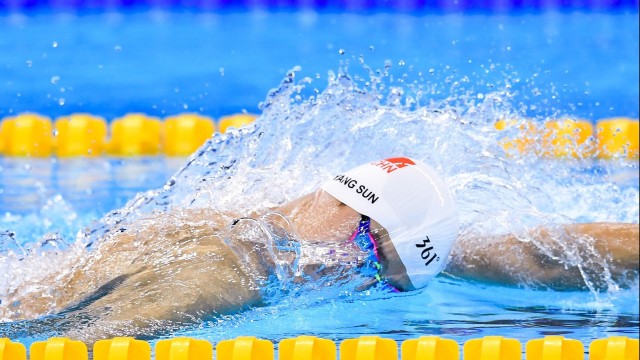 开云体育网页版-国家队战术风格过于依赖单一球员特性，国家队阵型